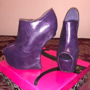 Purple platform heel-less😍